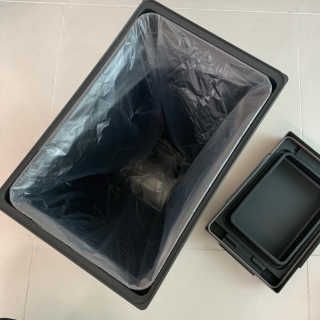 창신리빙 [프랑코 원터치 밀폐형 휴지통 15L] 똑똑한 정리 수납 — 4점을 준 리뷰어가 2020년 3월 올린 사용 사진
