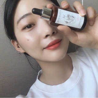보타니티 [홍]조[진]정[결]케어 플라본 세럼 — 3.67점을 준 리뷰어가 2018년 5월 올린 사용 사진