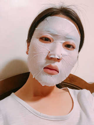 23years old 바데카실 더마실 마스크 — 5점을 준 리뷰어가 2018년 6월 올린 사용 사진