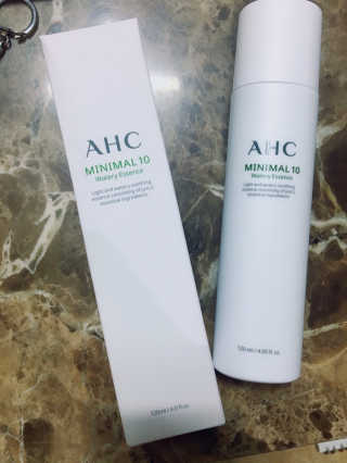 AHC 에이 에이치 씨 미니멀 10 워터리 에센스 — 4.5점을 준 리뷰어가 2018년 11월 올린 사용 사진