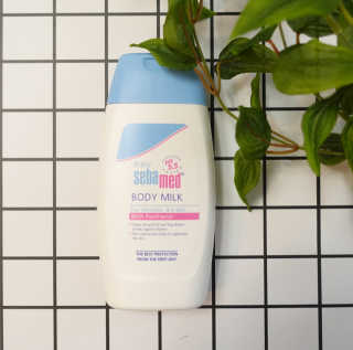 세바메드 베이비 바디밀크 200ml — 5점을 준 리뷰어가 2020년 1월 올린 사용 사진