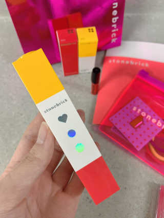 스톤브릭 모이스쳐 립+믹스립+홀더+플러그 세트 — 5점을 준 리뷰어가 2019년 12월 올린 사용 사진