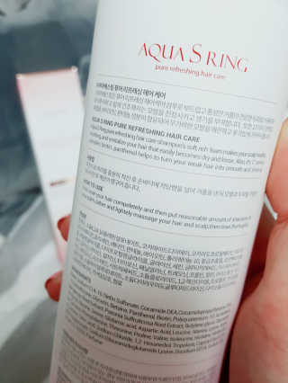아쿠아큐링 아쿠아S링 퓨어리프레싱 헤어케어 500ml — 5점을 준 리뷰어가 2018년 8월 올린 사용 사진
