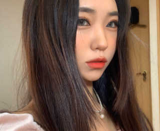 릴리바이레드 쥬시라이어 워터틴트 02 체리 크러쉬인 척 — 5점을 준 리뷰어가 2020년 3월 올린 사용 사진