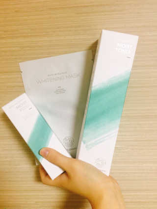 뷰디아니 01 토너, 03플루이드 세트 — 5점을 준 리뷰어가 2018년 4월 올린 사용 사진