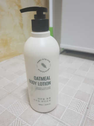 (주)에네스티 내추럴 촉촉  오트밀 바디로션 500ml — 4점을 준 리뷰어가 2019년 11월 올린 사용 사진