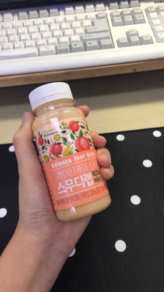 풀무원 스무디랩 피치&비타 — 3.5점을 준 리뷰어가 2017년 11월 올린 사용 사진