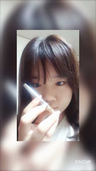 딜라잇18 홀리몰리 글리터라이너 — 2.5점을 준 리뷰어가 2016년 10월 올린 사용 사진