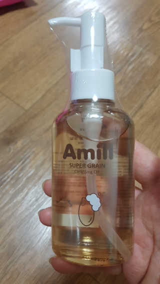 에이밀 슈퍼 그레인 클렌징 오일 125ml — 3.5점을 준 리뷰어가 2019년 9월 올린 사용 사진