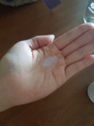 이솔화장품 이솔 세범 리스 포어 토너 200ml — 5점을 준 리뷰어가 2018년 8월 올린 사용 사진