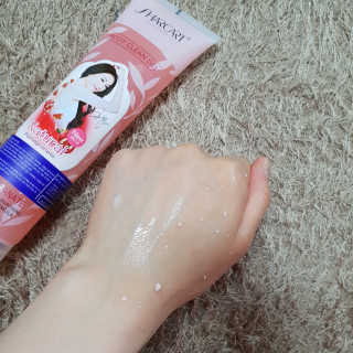 줌마들도 인정한 샤카트 페이스앤바디 필링젤 310ml — 5점을 준 리뷰어가 2018년 4월 올린 사용 사진