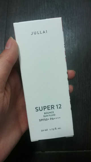 쥴라이Jullai 슈퍼 12 바운스 선 플루이드 SPF50+ PA++++ — 5점을 준 리뷰어가 2019년 7월 올린 사용 사진