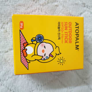 아토팜 야외놀이 선스틱 SPF50+ PA++++ — 4점을 준 리뷰어가 2020년 3월 올린 사용 사진