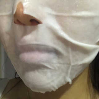 23years old 코쿤 윌로우 실키 마스크 — 5점을 준 리뷰어가 2018년 5월 올린 사용 사진