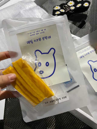 [어글어글] 반려견 친환경 간식 9종 세트 — 5점을 준 리뷰어가 2020년 3월 올린 사용 사진
