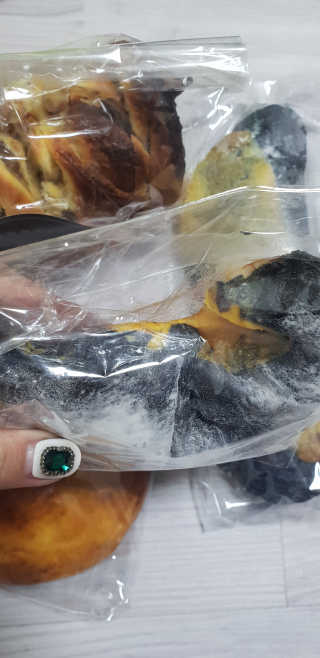 [보네르아띠 관악점] 내맘대로 빵 + 아메리카노 2잔 — 4점을 준 리뷰어가 2019년 1월 올린 사용 사진