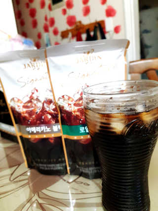 (주)쟈뎅 쟈뎅 시그니처 블랙, 헤이즐넛 230ml — 5점을 준 리뷰어가 2018년 6월 올린 사용 사진