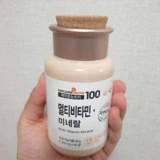 [메이준뉴트리] 멀티비타민and미네랄 1병, 1개월 분 — 5점을 준 리뷰어가 2020년 3월 올린 사용 사진