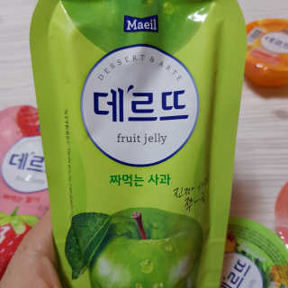 데르뜨 떠먹는 과일 3종, 짜먹는 과일 2종 총 10개 체험 — 5점을 준 리뷰어가 2020년 3월 올린 사용 사진