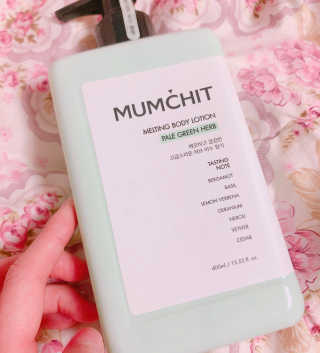 멈칫(MUMCHIT) 멜팅 바디로션 — 4.5점을 준 리뷰어가 2018년 12월 올린 사용 사진