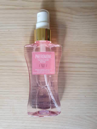 레드컨테이너 페로몬향 퍼퓸 바디미스트 80ml — 4.5점을 준 리뷰어가 2020년 2월 올린 사용 사진