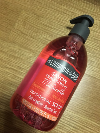 르 꽁뚜아르 뒤뱅 마르세유 솝 바디워시 500ml — 4.5점을 준 리뷰어가 2016년 7월 올린 사용 사진