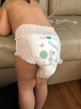 보솜이 베이비케어 팬티형 기저귀 — 5점을 준 리뷰어가 2019년 3월 올린 사용 사진