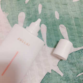 쥴라이Jullai 슈퍼 12 바운스 선 플루이드 SPF50+ PA++++ — 4.5점을 준 리뷰어가 2019년 7월 올린 사용 사진