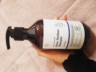 달리프 베러 퍼퓸 샴푸 1000ml 레이니데이 or 일랑로즈 — 5점을 준 리뷰어가 2019년 12월 올린 사용 사진