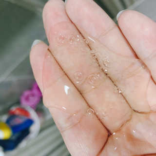 (주)에네스티 믹스베리 단백질 폭탄 샴푸 1000g — 4점을 준 리뷰어가 2019년 11월 올린 사용 사진