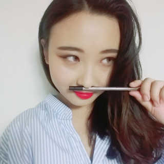 맥퀸뉴욕 원샷 오토 젤 아이라이너(2EA) — 3.5점을 준 리뷰어가 2016년 9월 올린 사용 사진