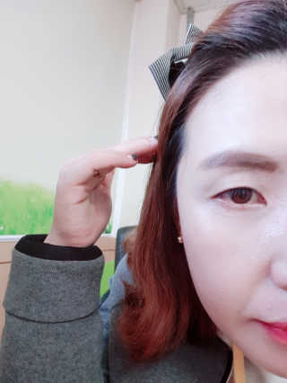 림멜 프로페셔널 아이브로우 펜슬 1+1 — 5점을 준 리뷰어가 2019년 11월 올린 사용 사진