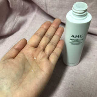AHC 에이 에이치 씨 미니멀 10 워터리 에센스 — 4점을 준 리뷰어가 2018년 12월 올린 사용 사진