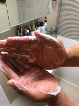 맨즈스킨 바디플레이어 약산성 퍼퓸 바디워시 — 5점을 준 리뷰어가 2019년 8월 올린 사용 사진