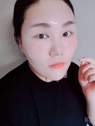 어셀리 브릴리언스 솔루션 하이드로겔 페이셜 마스크 — 5점을 준 리뷰어가 2020년 1월 올린 사용 사진