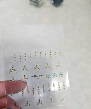 60초면 마르는 위드샨 매니큐어 겨울신상 6종 — 5점을 준 리뷰어가 2020년 1월 올린 사용 사진