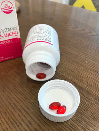 라플레 고함량 인빅터스 비타민D3 4000IU — 4.5점을 준 리뷰어가 2019년 10월 올린 사용 사진