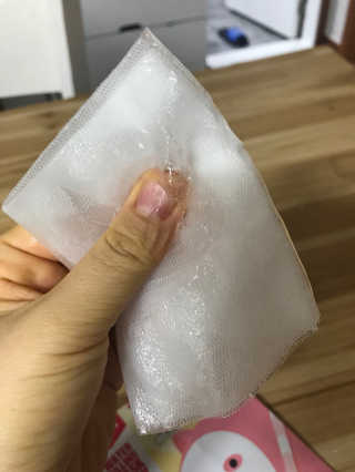 미팩토리 수분 만땅 마스크팩 5매 — 3.83점을 준 리뷰어가 2018년 2월 올린 사용 사진