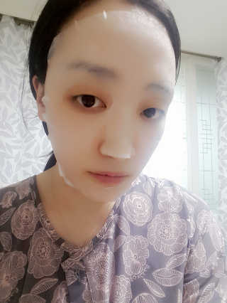 SNP 바다제비집 아쿠아 앰플 마스크 — 5점을 준 리뷰어가 2018년 3월 올린 사용 사진