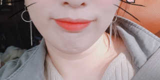 [블랙루즈] 에어 핏 벨벳 틴트3 택1+랜덤1 — 5점을 준 리뷰어가 2019년 3월 올린 사용 사진