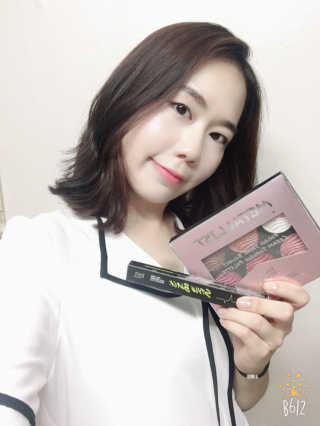 터치인솔 섀도우 팔레트와 젤아이라이너 펄덕후 세트 — 5점을 준 리뷰어가 2018년 8월 올린 사용 사진
