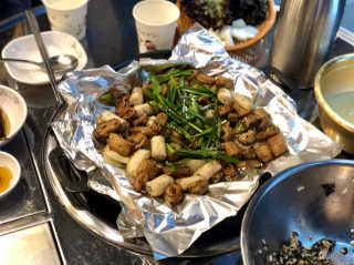 곱창을 요리하는 남자 [곱창을요리하는남자 상수] 곱창or막창 2인분+음료1병 — 4.83점을 준 리뷰어가 2018년 10월 올린 사용 사진