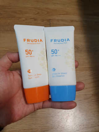 [후르디아] 혼합자차 선 에센스+톤업 선크림 2종 — 4점을 준 리뷰어가 2019년 6월 올린 사용 사진