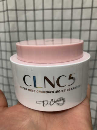 CLNC5 워터 멜트 체인징 클렌저 — 4.5점을 준 리뷰어가 2018년 8월 올린 사용 사진