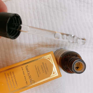 [스킨큐어] 산다화 비타민C 화이트닝 에센스 30ml — 5점을 준 리뷰어가 2019년 7월 올린 사용 사진