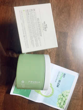 [후르디아] 약산성  모공 필링 패드(70매) — 5점을 준 리뷰어가 2019년 8월 올린 사용 사진