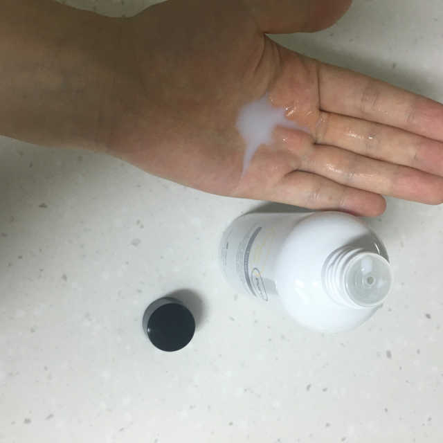 이솔 세범 리스 포어 토너 200ml 리뷰 사진