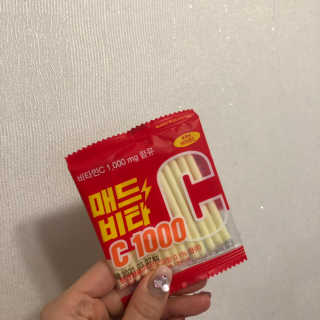 매드비타C 1000 — 5점을 준 리뷰어가 2019년 4월 올린 사용 사진