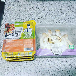 뜰아채유통 춘천닭갈비덮밥소스와 머쉬마루 버섯 — 4.33점을 준 리뷰어가 2018년 12월 올린 사용 사진