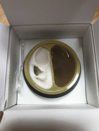 토니모리 프롬 강화 맑은 약쑥 두 겹 진정 크림 — 5점을 준 리뷰어가 2019년 9월 올린 사용 사진